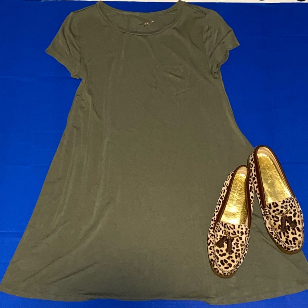 Army green T-shirt dress